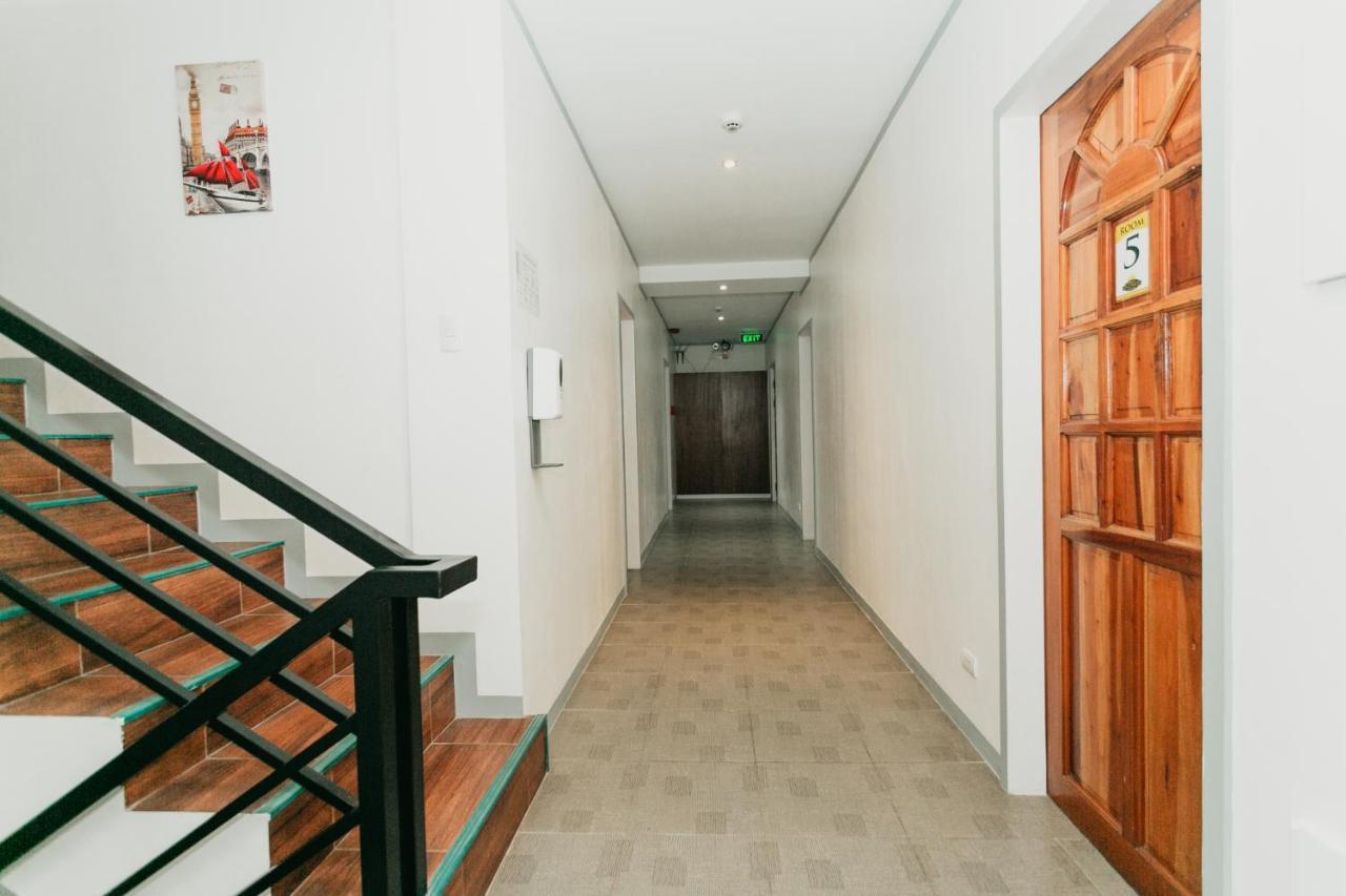 Kingswick Residences & Lodge Dumaguete City Екстер'єр фото