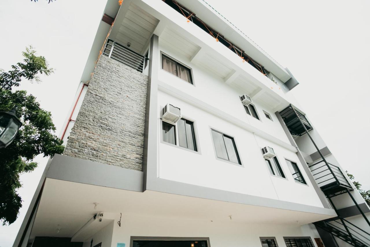 Kingswick Residences & Lodge Dumaguete City Екстер'єр фото