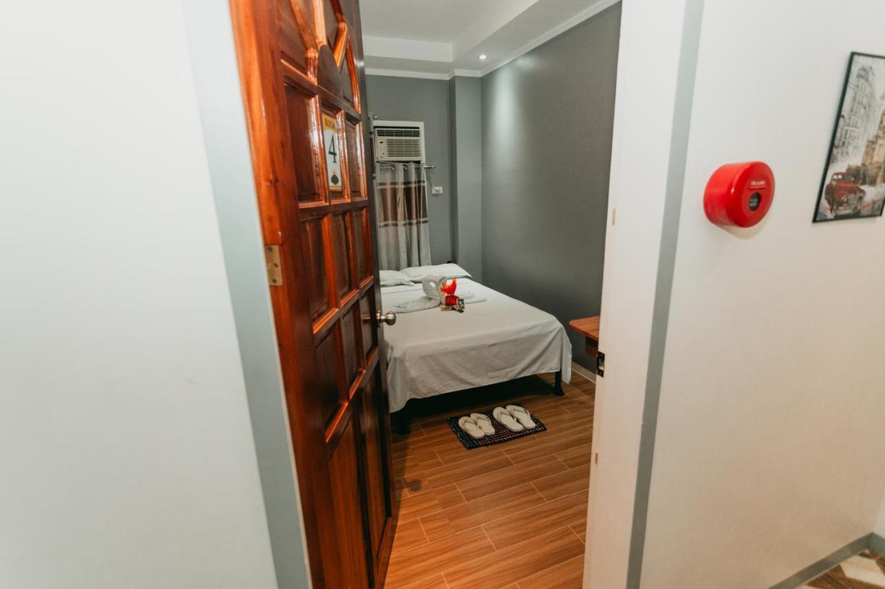 Kingswick Residences & Lodge Dumaguete City Екстер'єр фото